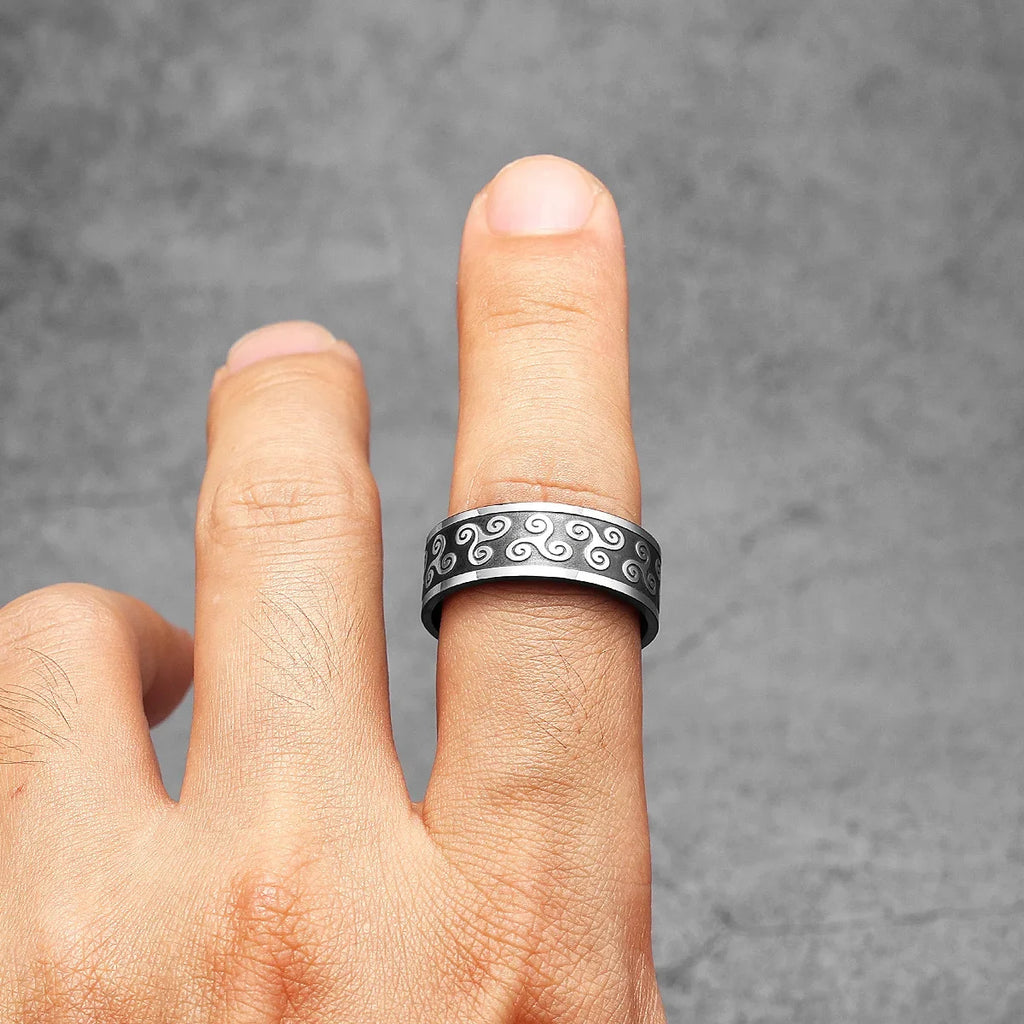 Black Viking Celtic Knot Ring for Men — Stainless Steel