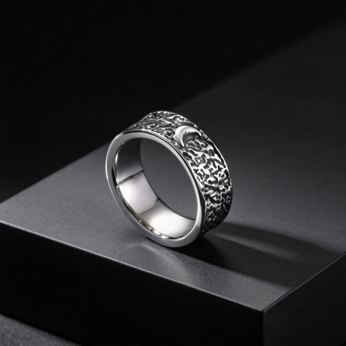 Fashion Retro Moon Sun Ring for Men, 8mm Chunky Stainless Steel Ring, Punk Personality Finger Jewelry Size 7 8 9 10 11