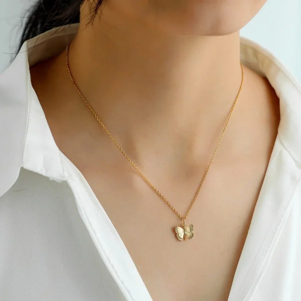 Butterfly Blade Snake Chain Necklace — Gold