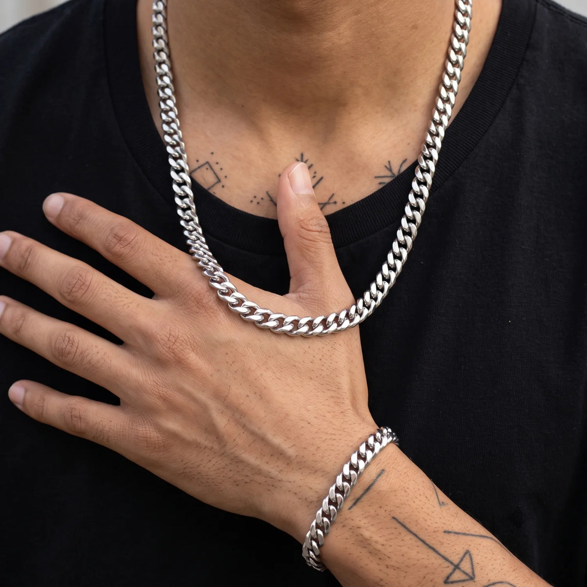 Cuban Link Chain Necklace — Stainless Steel 10mm 22"