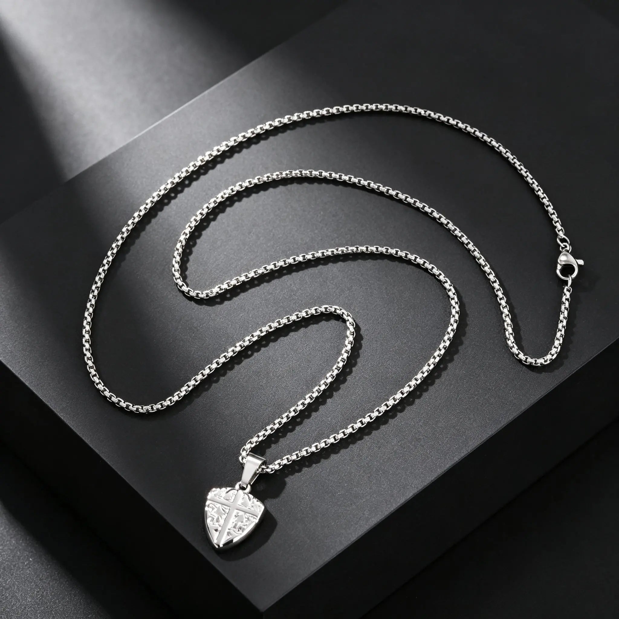 Men's Fashion Cross Shield Pendant Necklace, Waterproof Stainless Steel Punk Necklace with Box Chain, Retro Jewelry