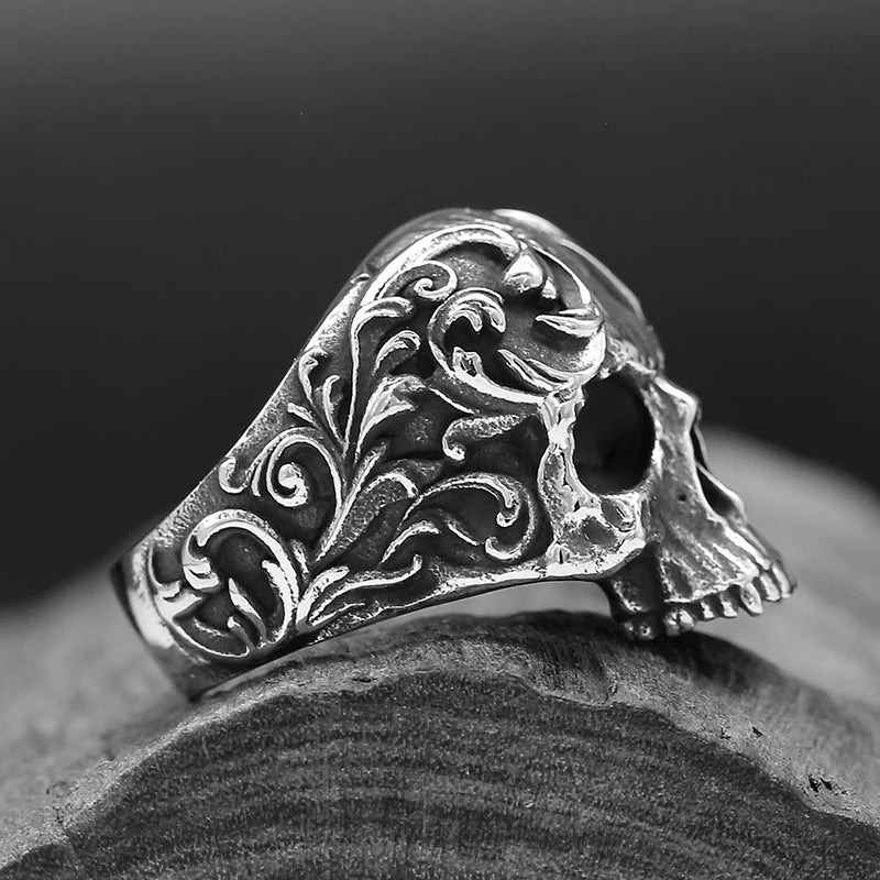 316L Stainless Steel Various Design 2022 New Arrive Classical Skull Men`s Ring With Pattern Punk Rock Gothic Creative