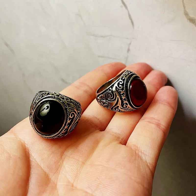 Retro Resin Gem Engraving Flower Pattern Ring For Men Punk Gothic Zinc Alloy Ring Designer Jewelry Unisex Accessories