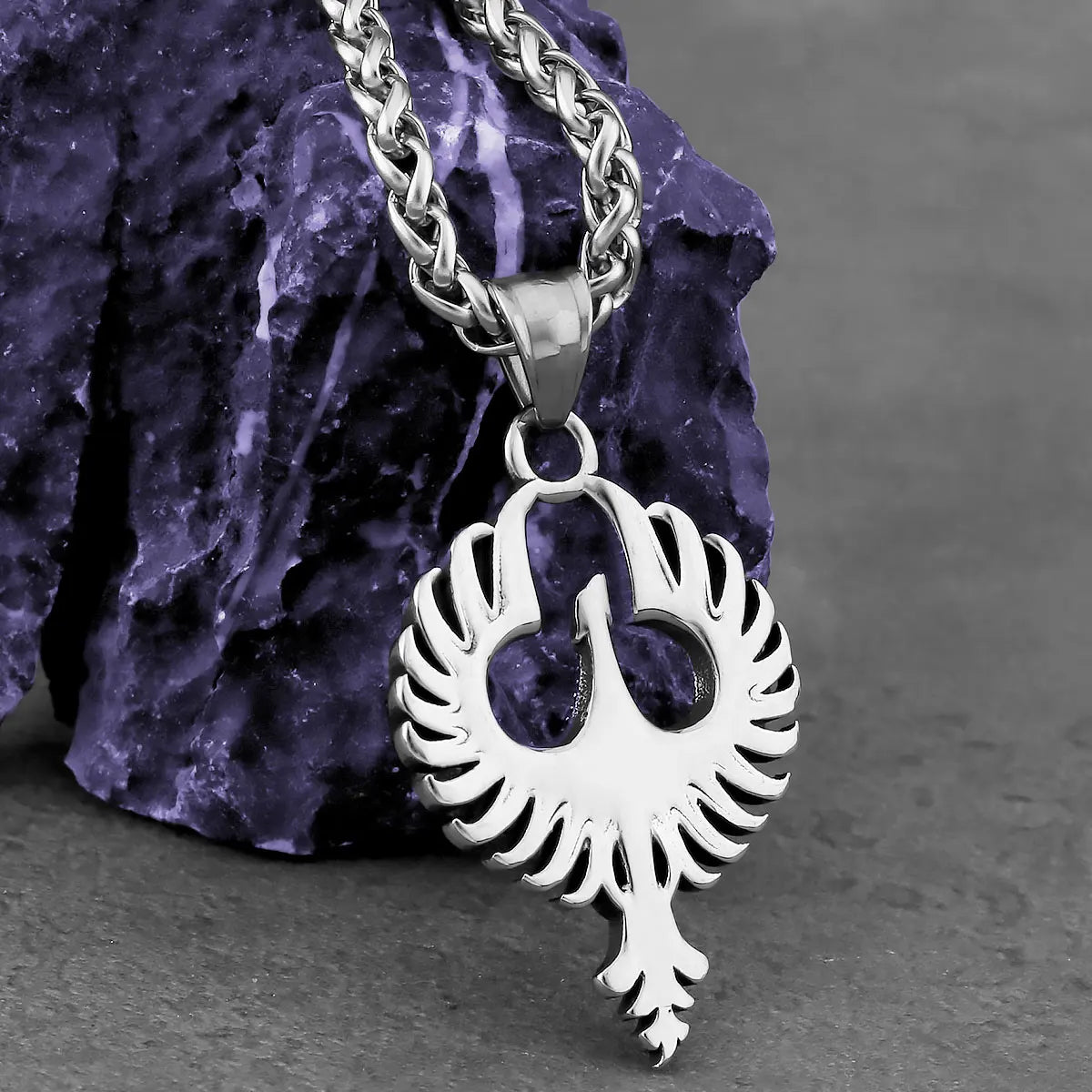 Fashion Animal Phoenix Amulet Necklace Men Women Simple Vintage Hip Hop Biker Pendant Necklace Creative Charm Jewelry Wholesale