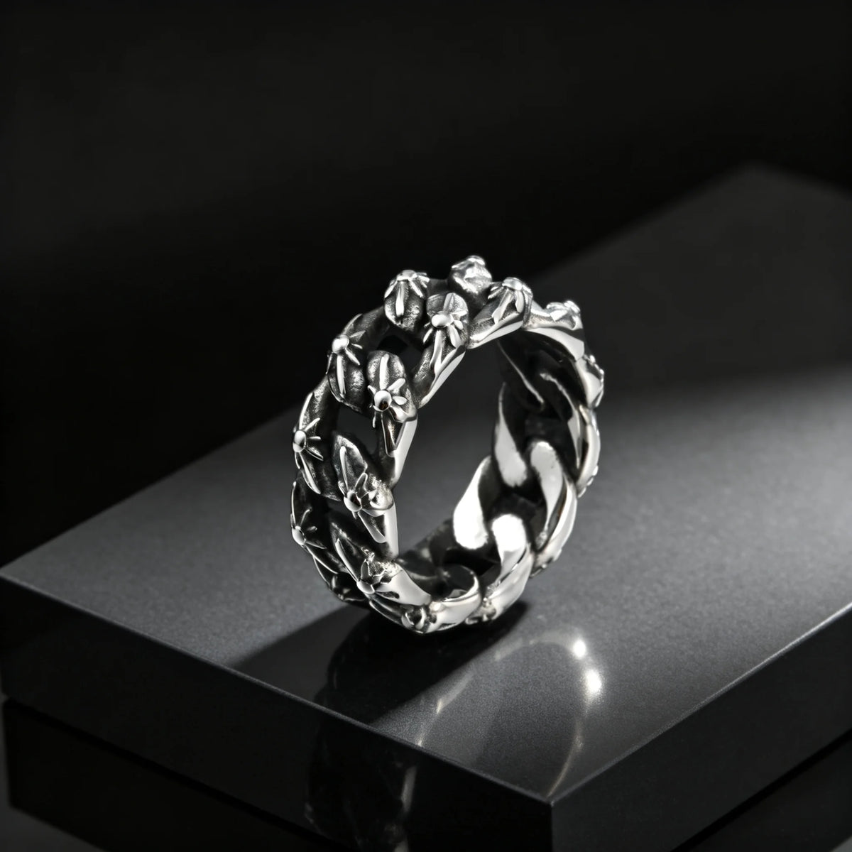 Fashion Unique Twist Chain Rings for Men Stainless Steel Geometric Pattern Chunky Ring Non-fading Vintage Finger Jewelry Gift