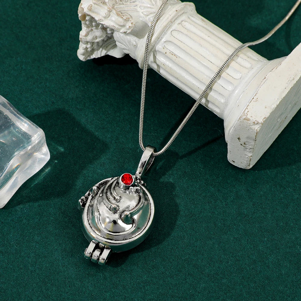 Vintage Personalized Pendant Ltem with Openable Pendant Chain Film Television Jewelry Gift Suitable for Collectibles