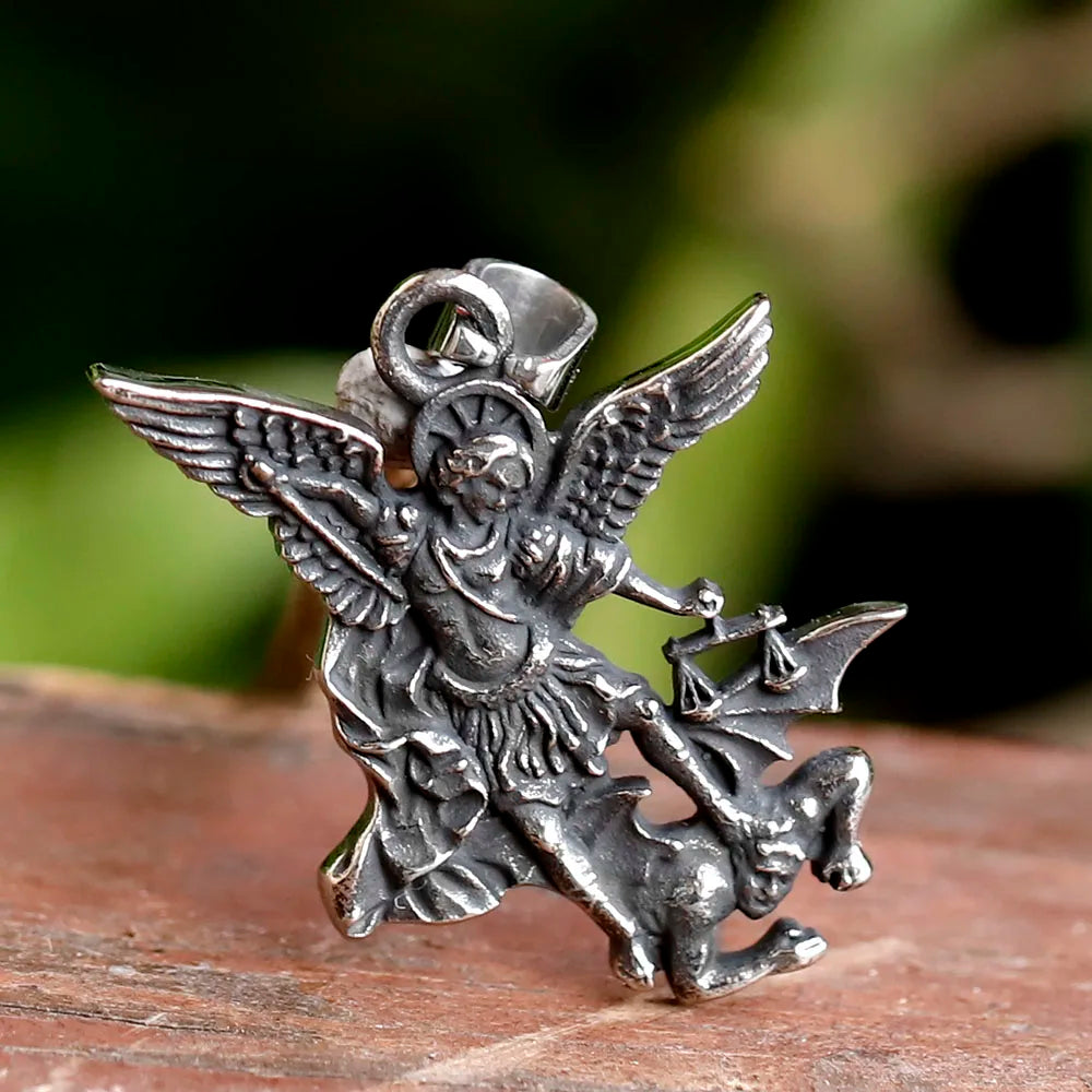 2023 New Stainless Steel Catholic Patron Saint Pendant Michael St. Michael The Archangel Pendant Necklace fior gift