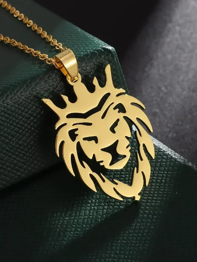 Retro Punk Turquoise Bull Head Pendant Necklace for Men Fashion Hip Hop Motorcycle Riding Trend Cool Personalized