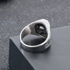 Stainless Steel Men Skull Ring Retro Cracked Skull Biker Ring Textured Band Vintage Punk Rock Fashion Jewelry for Men