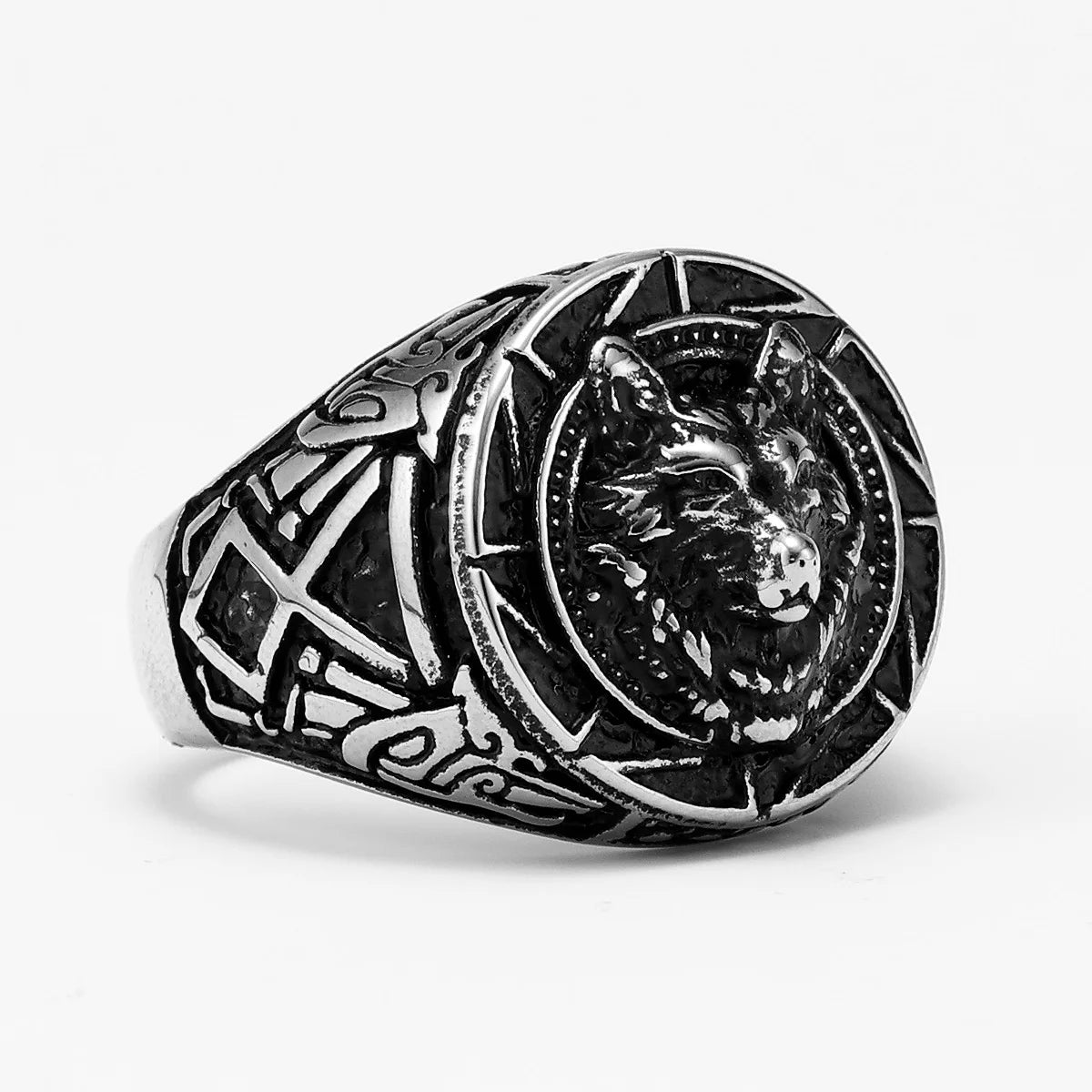Wolf Ring — Stainless Steel