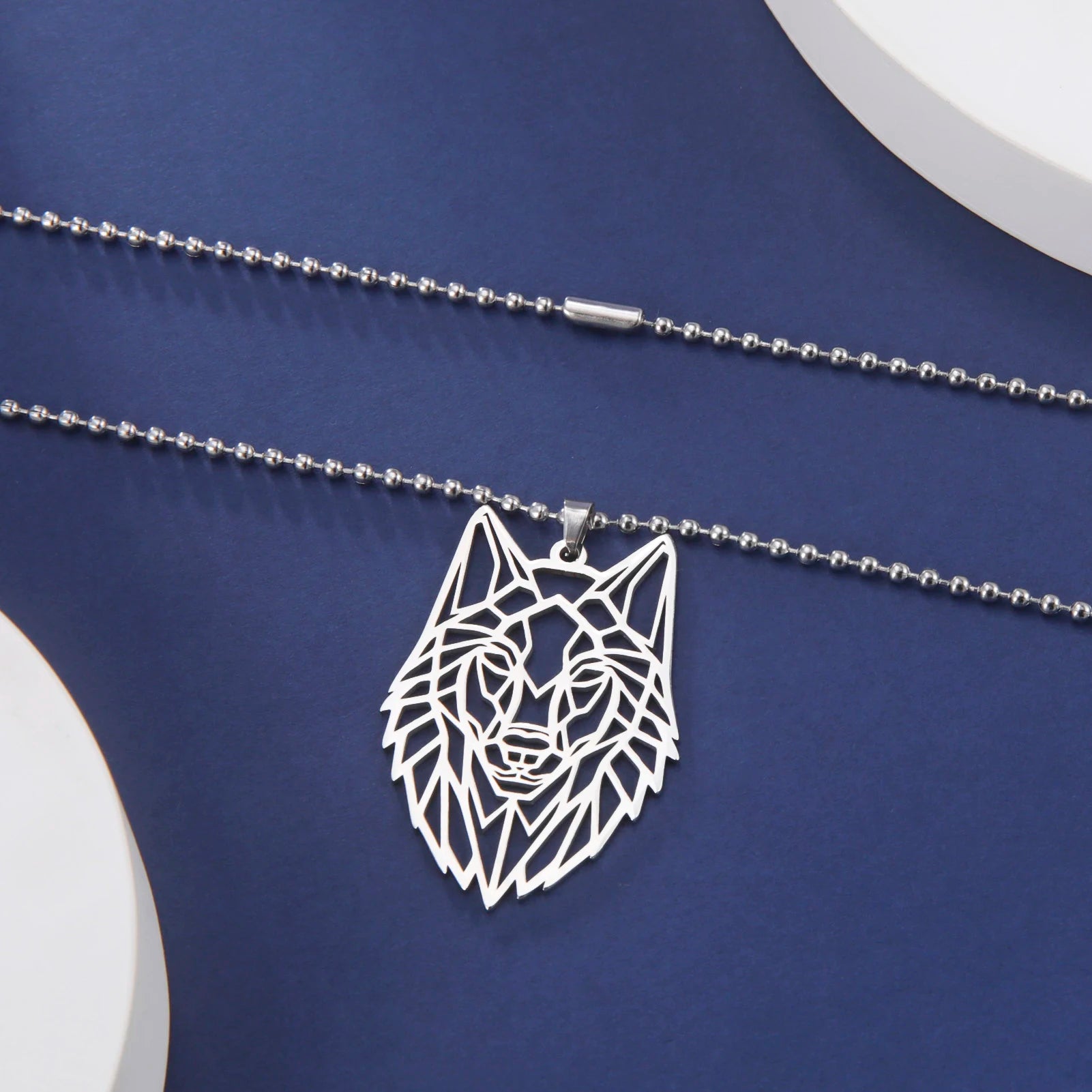 Skyrim Wolf Amulet Cut Out Pendant Necklace Men Women Stainless Steel Hip Hop Box Chain Necklaces Animal Jewelry Birthday Gift