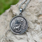 Viking Wolf Amulet Pendant Necklace — Stainless Steel