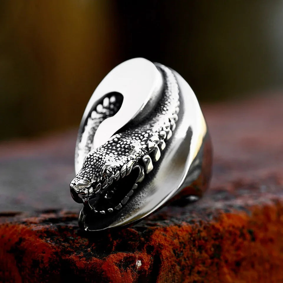 Vintage Snake Ring — Stainless Steel