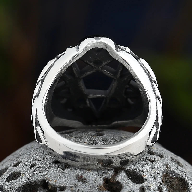 Bladed Five-Pointed Star Ring Engravable — Stainless Steel