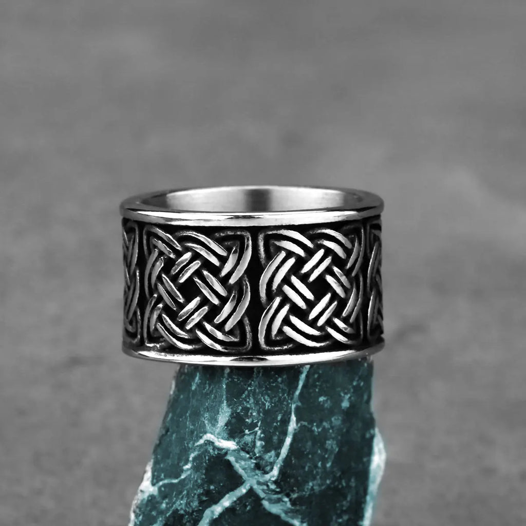 Viking Double Wolf Rune Ring, Black — Stainless Steel