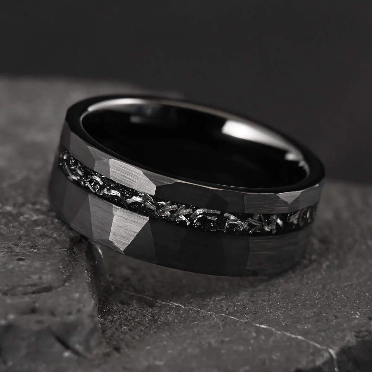 8MM Black Tungsten Men’s Wedding Bands Classic Hammered Meteorite Ring Fashion Simple Couple Promise Engagement Rings