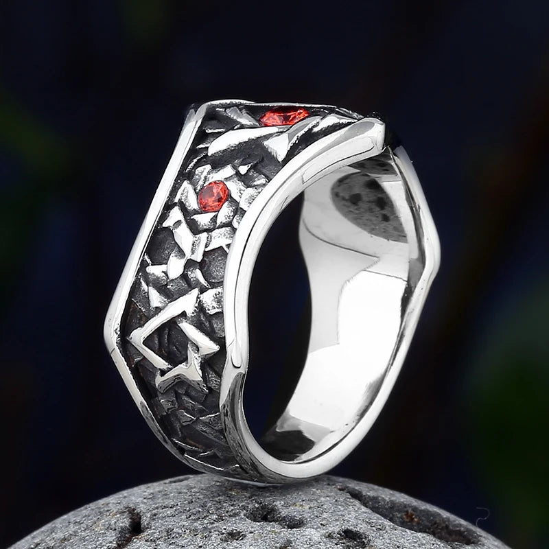 Biker Fashion 316L Stainless Steel Unique Star Ring With Red Stone Wear Anels For Man Women Fashion Couple Jewelry Wedding Gift