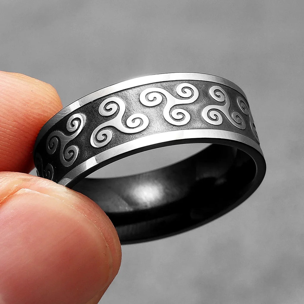 Black Viking Celtic Knot Ring for Men — Stainless Steel