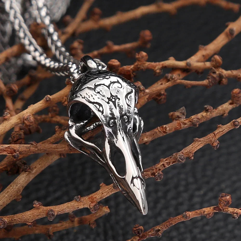 Fashion Vintage Raven Skull Pendant Necklace Mens Stainless Steel Unique Cool Carved Raven Animal Necklaces Jewelry Dropshipping