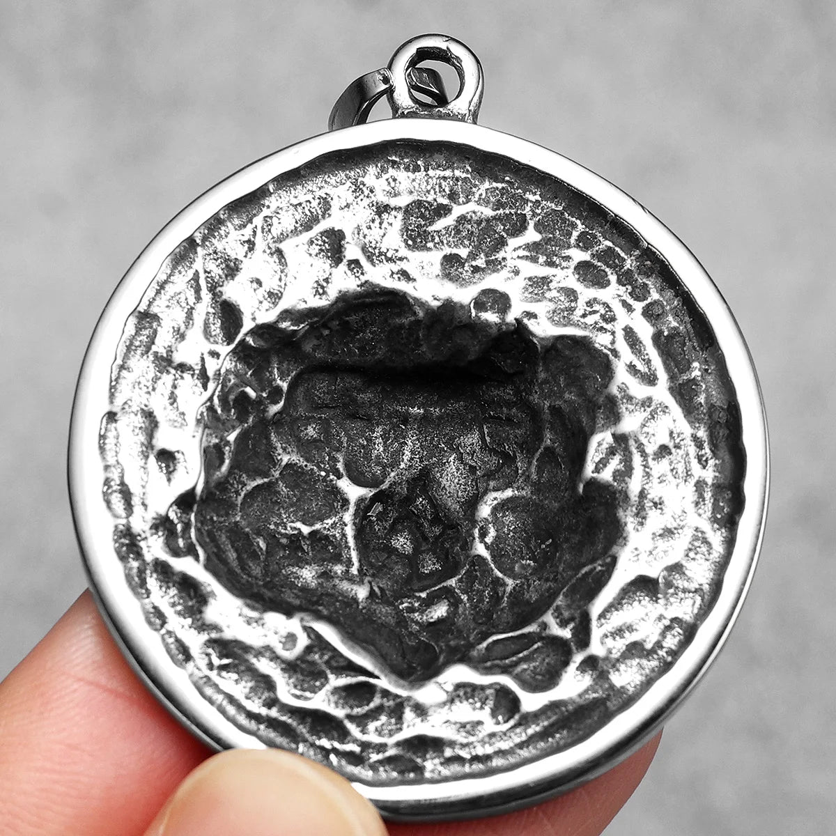 Viking Bear Head Claw Coin Pendant Necklace — Stainless Steel