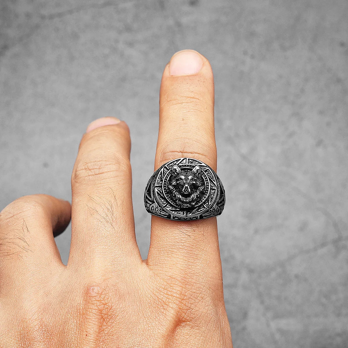 Wolf Ring — Stainless Steel