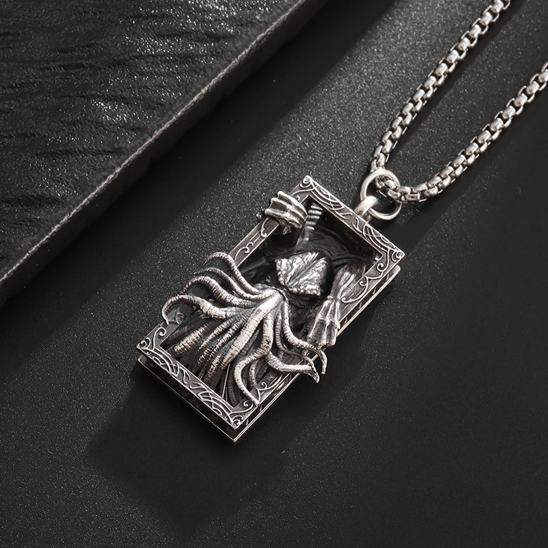 Vintage Cthulhu Mythos Octopus Sea Monster Pendant Necklace for Men Hip Hop Fashion Cool Jewelry Gift