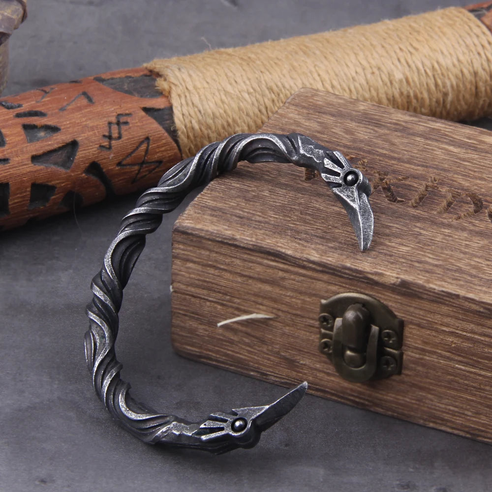 Viking Odin’s Ravens Head Bracelet Stainless Steel Twisted Open Cuff Norse Mythology Amulet Wristband for Men with wood box