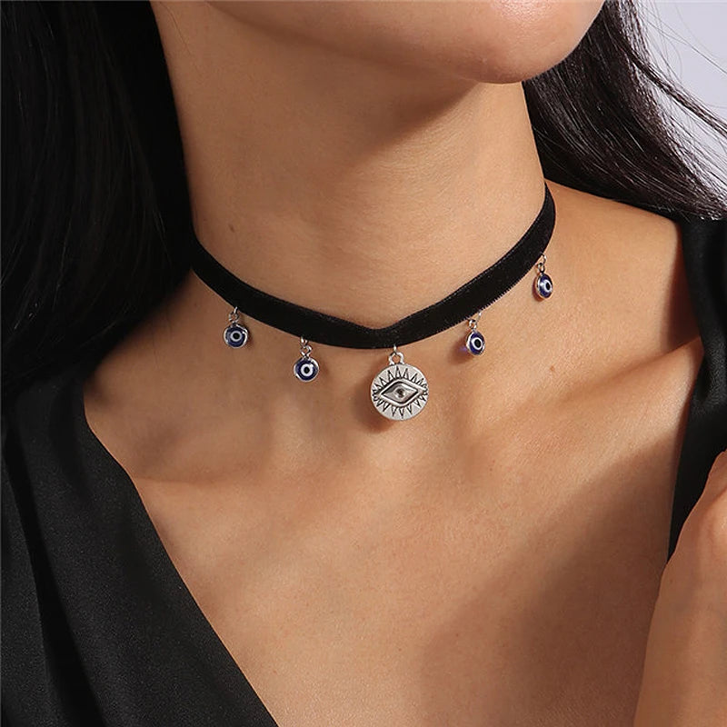 Aihua Gothic Crystsal Cross Pendant Black Velvet Necklace for Women Elegant Pearl Heart Choker Necklace Statement Jewelry