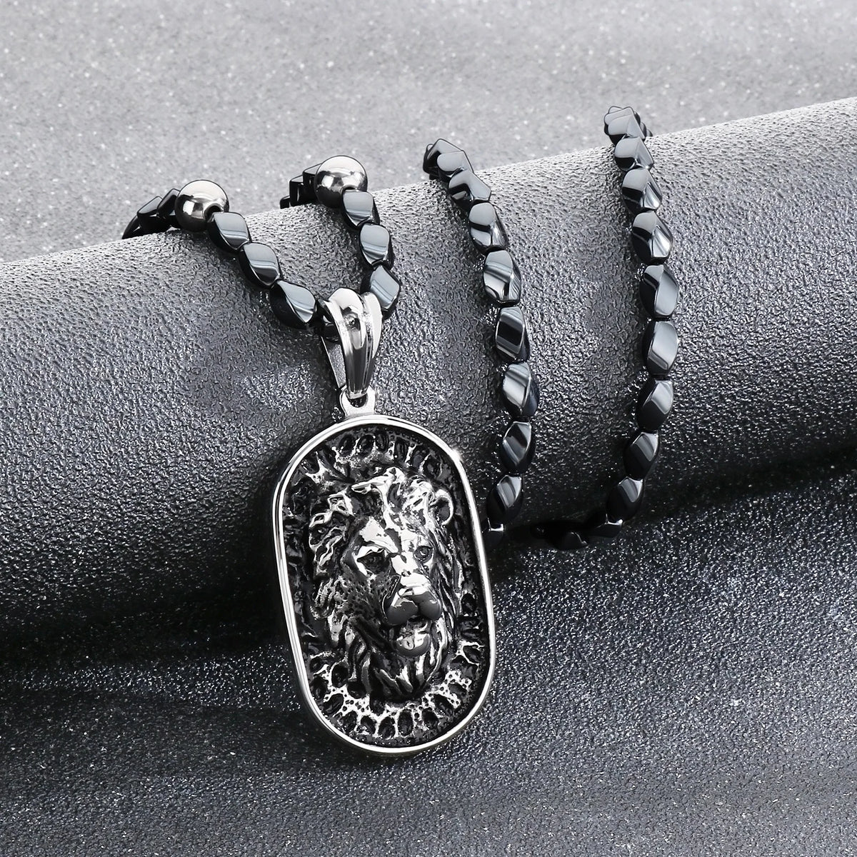 Retro Lion Head Dog Tag Necklace — Stainless Steel