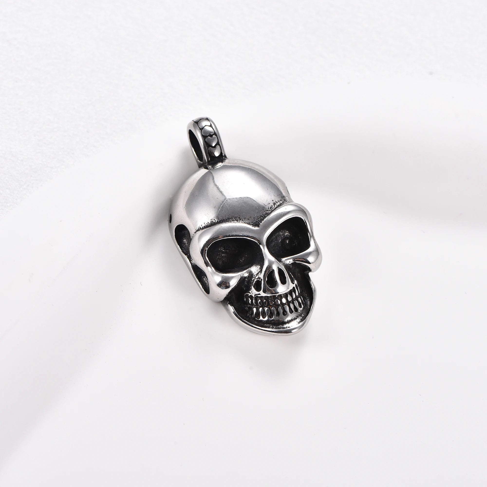 Gothic Skull Pendant Necklace — Stainless Steel