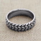 New Simple Fashion Tire Niche Geometric Ring Hip Hop Punk Retro Personality Creative Trend Striped Finger Ring Gift
