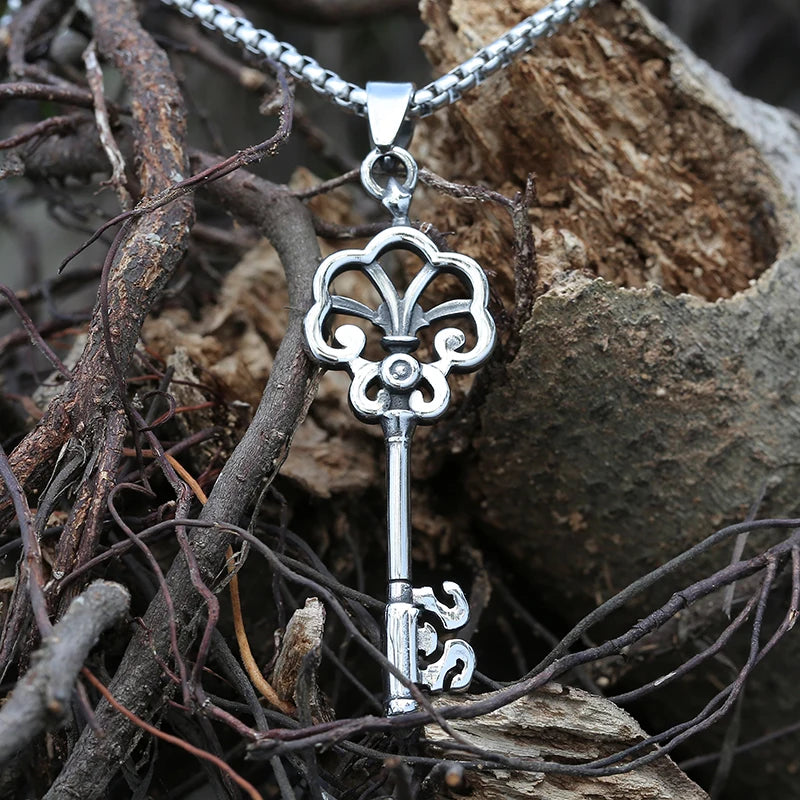 Gothic Key Pendant Necklace — Silver