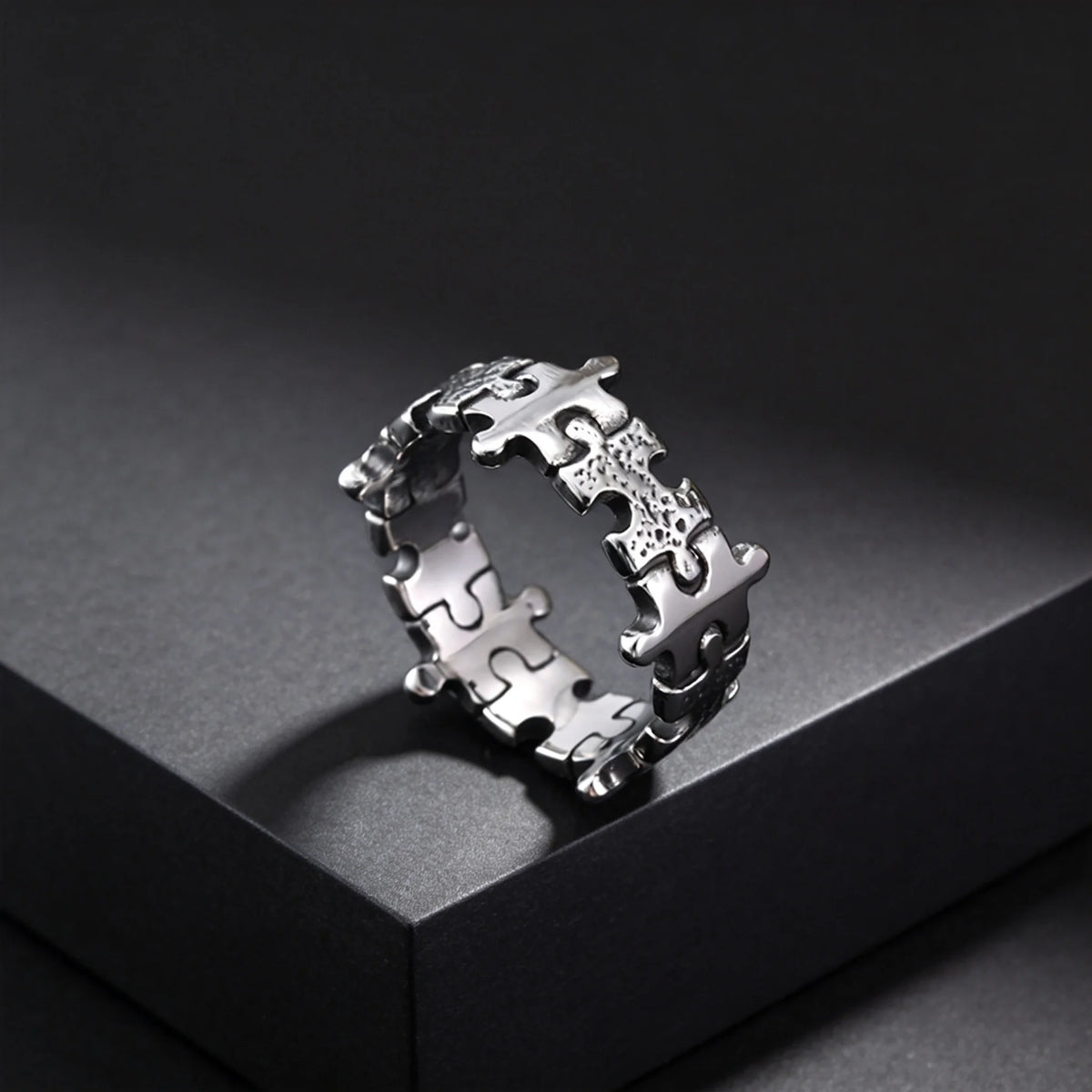 Hammered Jigsaw Puzzle Ring for Men — Stainless Steel