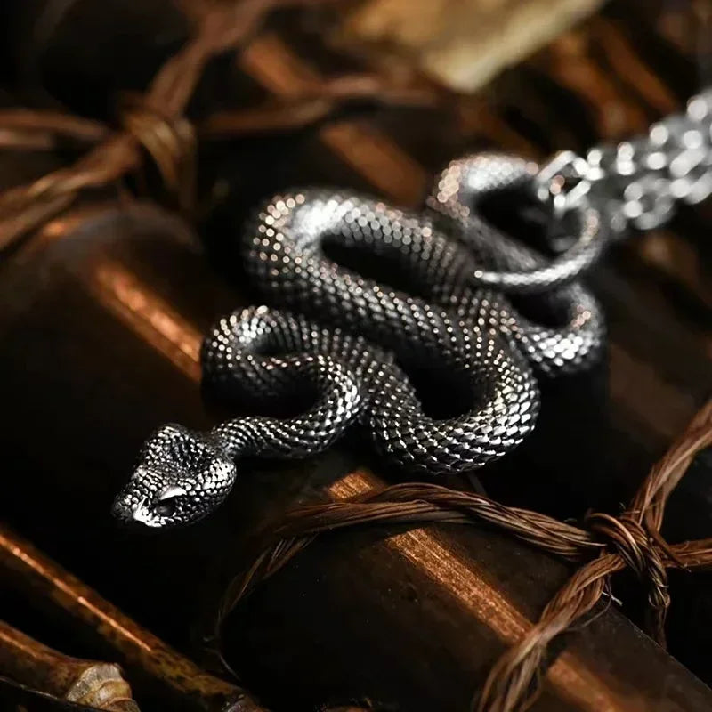 Retro Punk Turquoise Bull Head Pendant Necklace for Men Fashion Hip Hop Motorcycle Riding Trend Cool Personalized