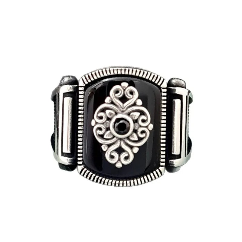 Black & White Totem Pattern Ring — Zinc Alloy