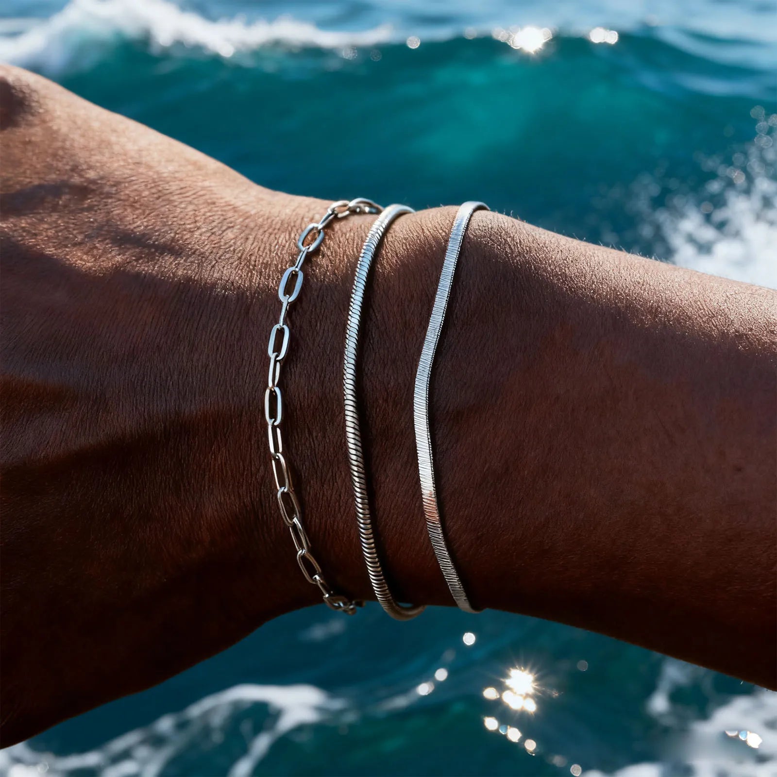 Minimal Thin Chain Bracelet — Stainless