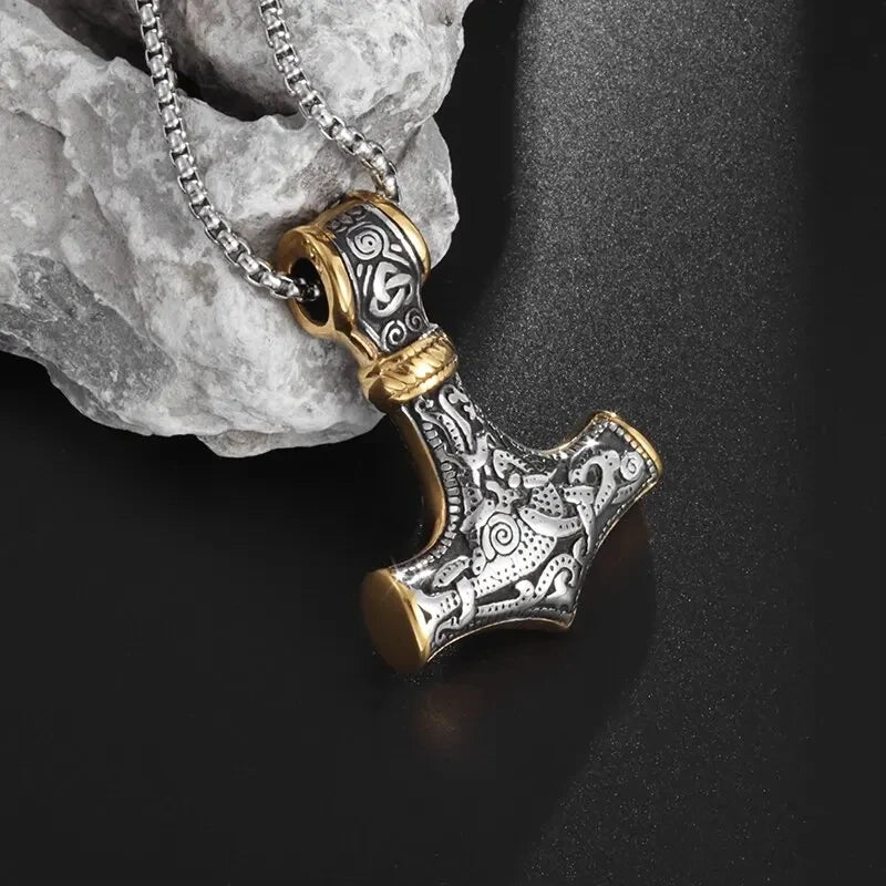 Retro Domineering Nordic Battle Ax Pendant Necklace for Men and Women Punk Pendant Lucky Amulet Jewelry Gift