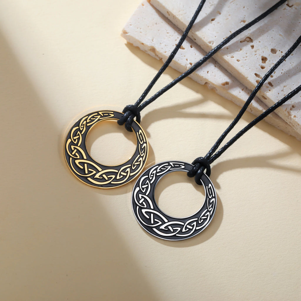 Viking Witch Knot Amulet Pendant Necklace — Rope Chain
