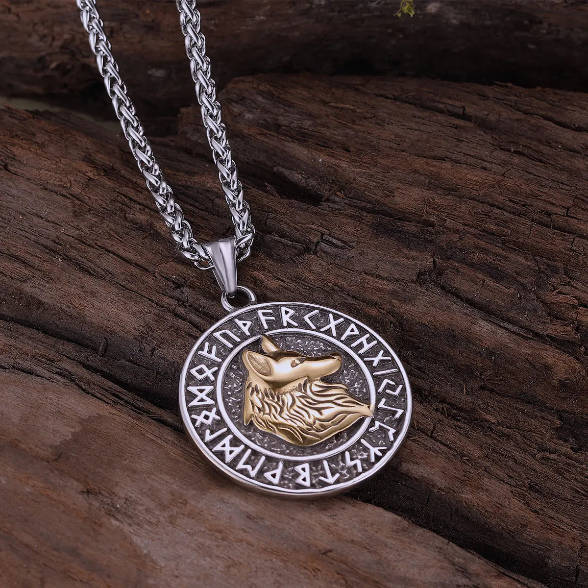 Fenrir Wolf Pendant Necklace — Gold