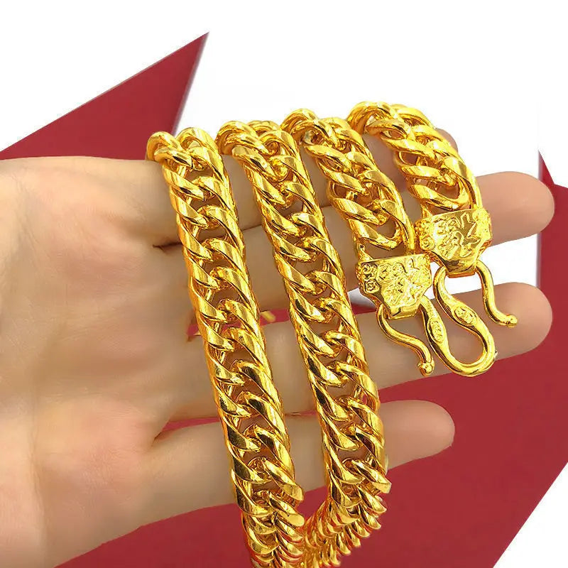 Gold Pendant Necklace