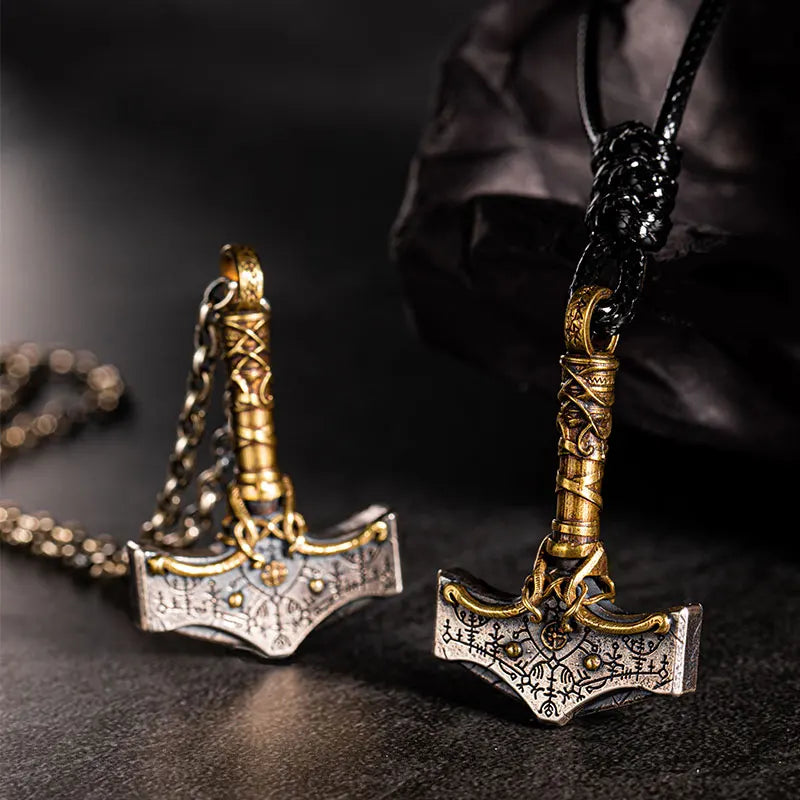 Viking Hammer Rune Pendant Necklace — Silver