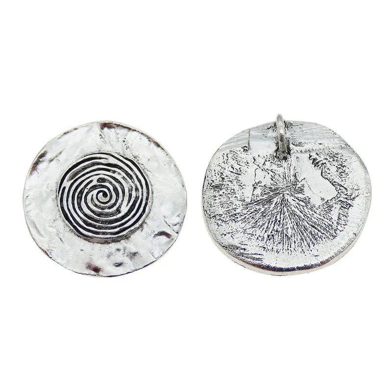 8-Piece Bronze Round Charm Pendants