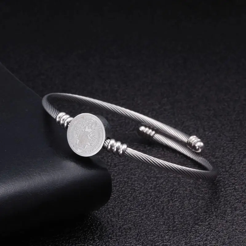 High Quality Virgin Mary Charm Bangles Men Women Stainless Steel Chain Link Cuff Sporty Bracelets Jewelry