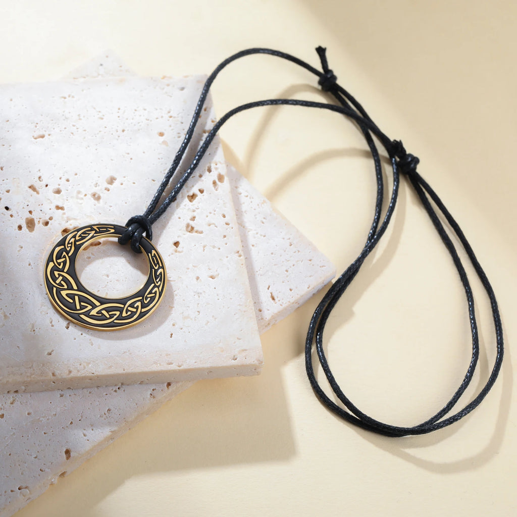 Viking Witch Knot Amulet Pendant Necklace — Rope Chain
