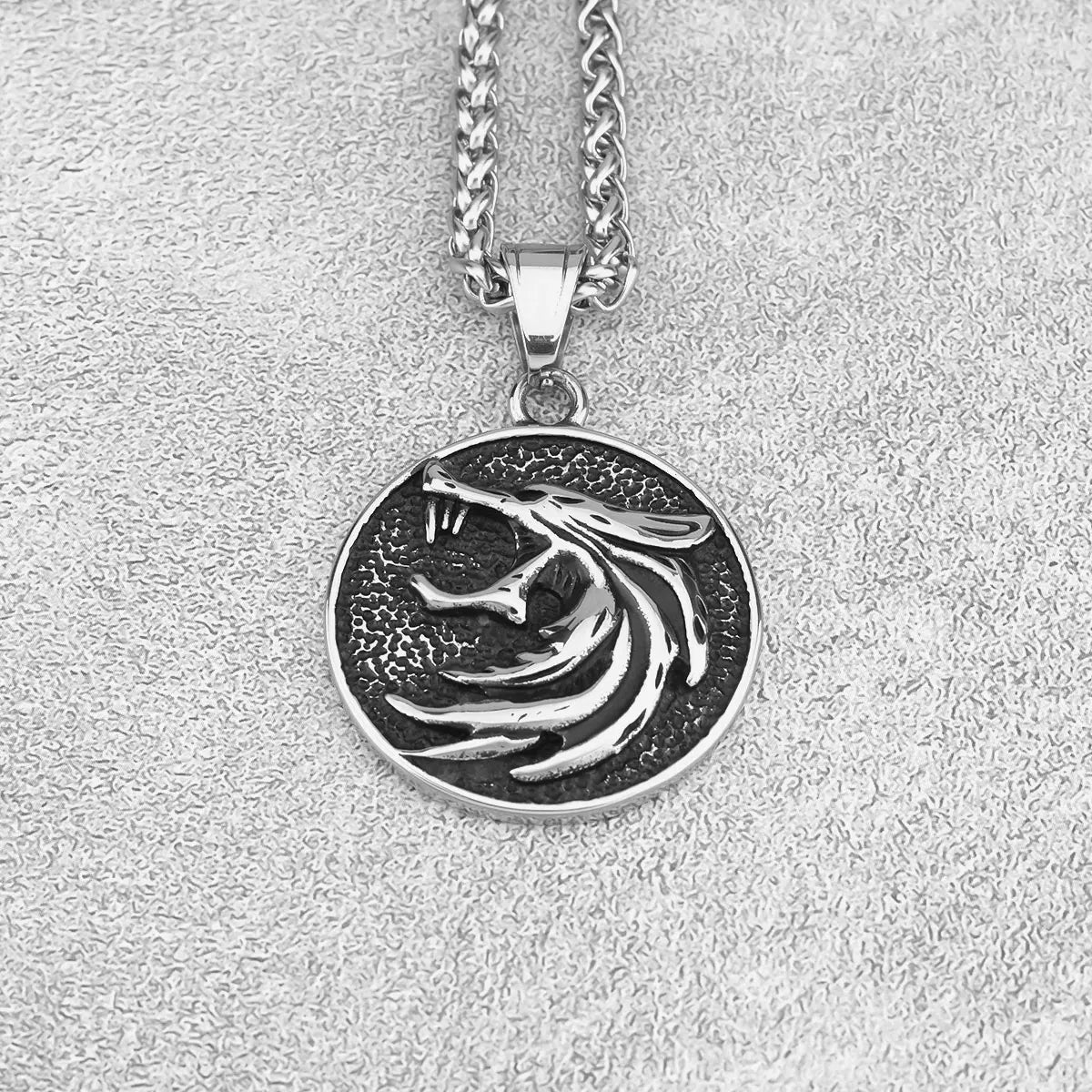 Ice Wolf Head Pendant Necklace — Black