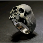 Jianjie Men's Light Luxury Skull Ring Motorcycle Biker Punk Style Men Rings Unique Personality Accessories Trend