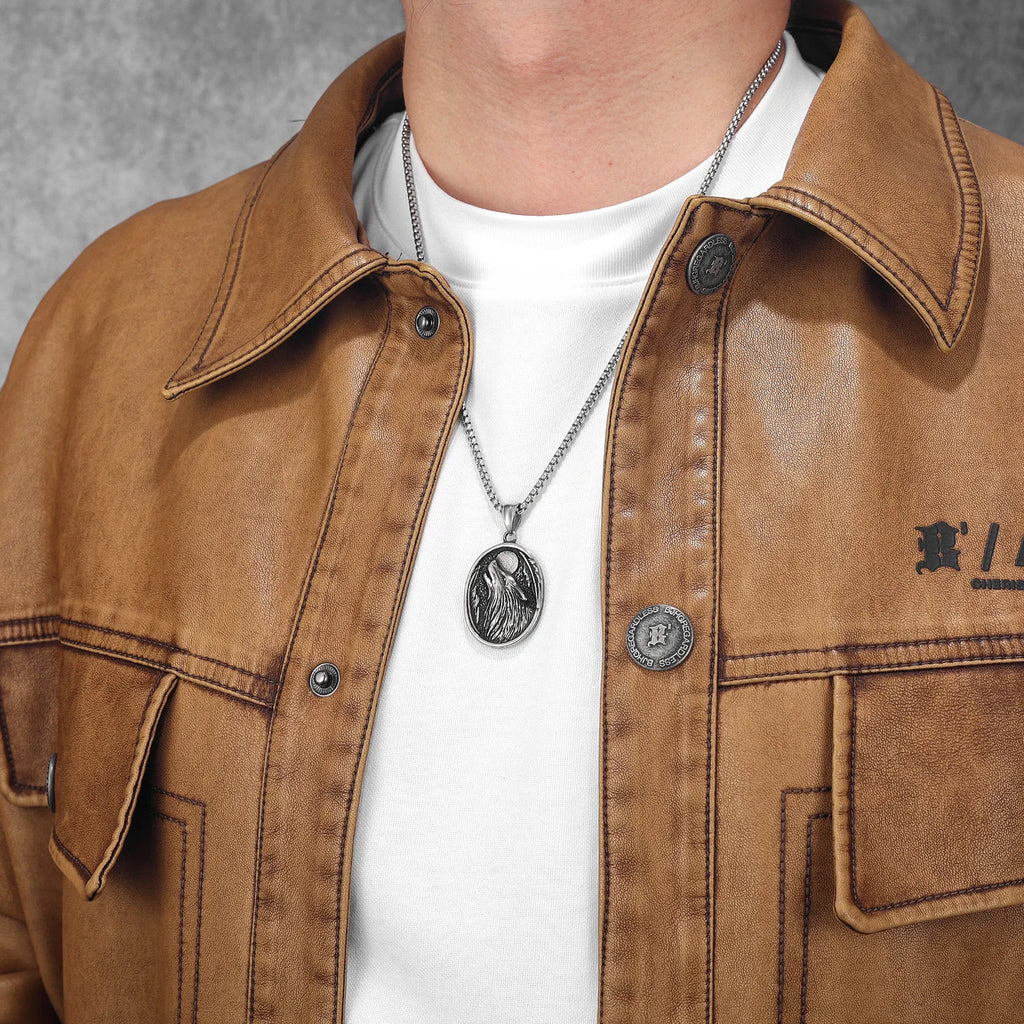 Full Moon Wolf Compass Pendant Necklace — Stainless Steel