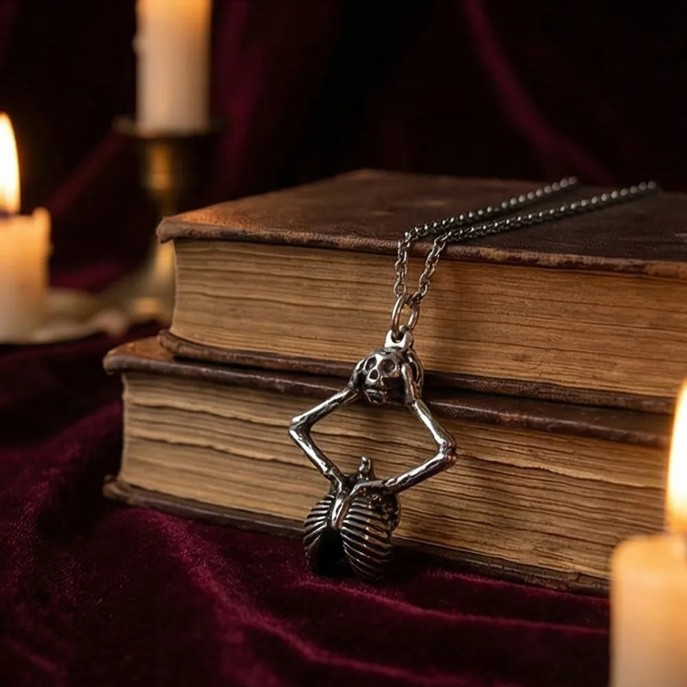 Skull Pendant Necklace — Silver Gothic