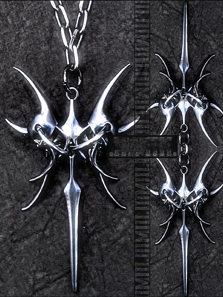 Double Skull Horn Pendant Necklace — Copper