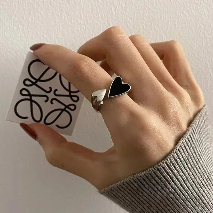 Articulated Snake Ring — Black
